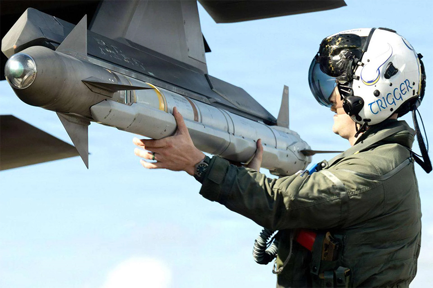 Quân sự thế giới hôm nay (8-5): Mỹ phát triển tên lửa AIM-9X nhỏ gọn cho F-35 và UAV chiến đấu thế hệ mới